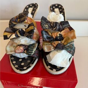 Christian Louboutin Patterned Bow Heels vintage and stunning size 39 so 8.5